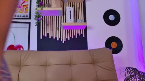 Snapshot of gaby_mason chatting on September 29, 12:37 pm Gaby online show from September 29, 12:37 pm
