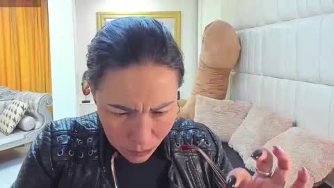 gabriela online show from March 3, 3:30 pm