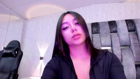 Snapshot of gabydesire chatting on March 12, 12:20 am GABY DESIRE online show from March 12, 12:20 am