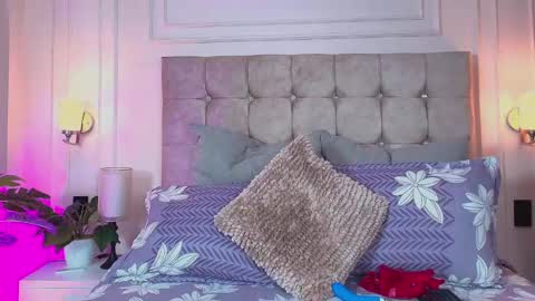 GabyEvans online show from April 16, 12:16 pm