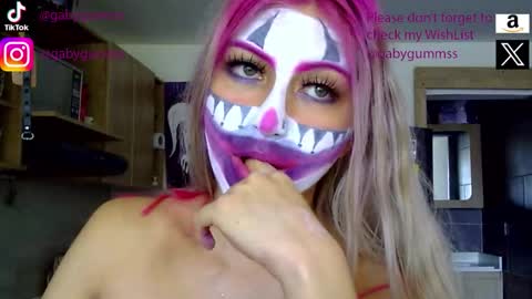 Snapshot of gabygumms chatting on September 21, 2:21 pm gabygumms online show from September 21, 2:21 pm