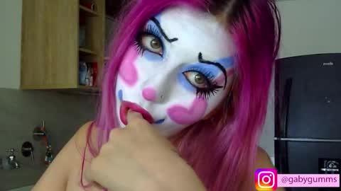 gabygumms online show from October 27, 2:17 pm