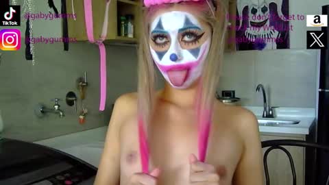 Snapshot of gabygumms chatting on October 3, 2:25 pm gabygumms online show from October 3, 2:25 pm