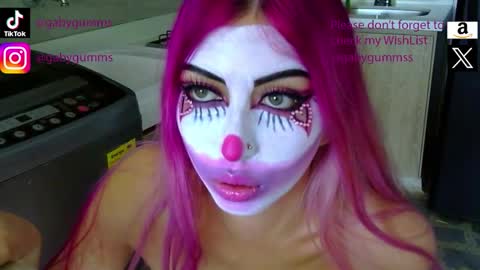 Snapshot of gabygumms chatting on October 14, 1:36 pm gabygumms online show from October 14, 1:36 pm