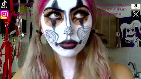 Snapshot of gabygumms chatting on September 20, 2:20 pm gabygumms online show from September 20, 2:20 pm