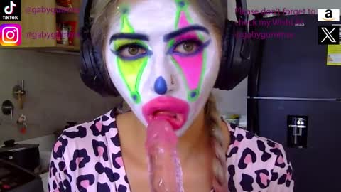 Snapshot of gabygumms chatting on September 11, 12:50 pm gabygumms online show from September 11, 12:50 pm
