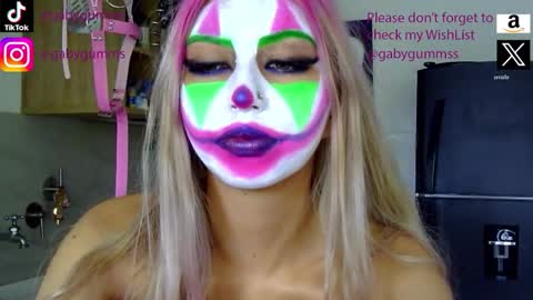 Snapshot of gabygumms chatting on September 25, 1:07 pm gabygumms online show from September 25, 1:07 pm