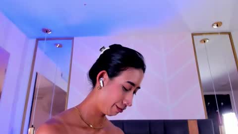 Gaby online show from December 17, 8:04 pm