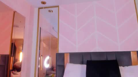 Gaby online show from November 10, 8:33 pm