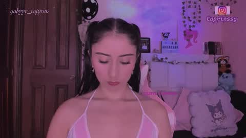 gabyye capprins online show from February 22, 1:09 am