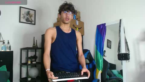 Snapshot of gael_jones chatting on September 16, 6:49 am gael_jones online show from September 16, 6:49 am