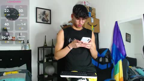 Snapshot of gael_jones chatting on September 23, 2:49 am gael_jones online show from September 23, 2:49 am
