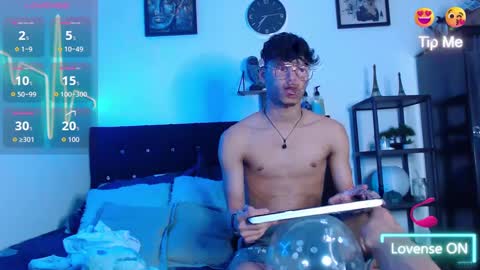 Snapshot of gael_jones chatting on September 29, 10:20 pm gael_jones online show from September 29, 10:20 pm
