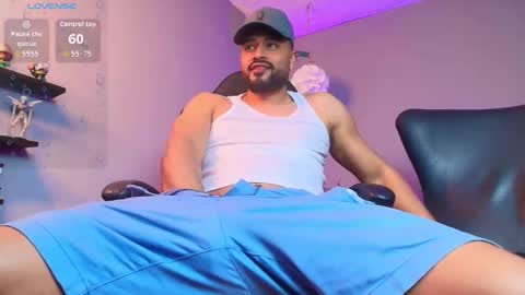 Snapshot of gael_meneses chatting on September 13, 1:46 pm Gael Meneses online show from September 13, 1:46 pm