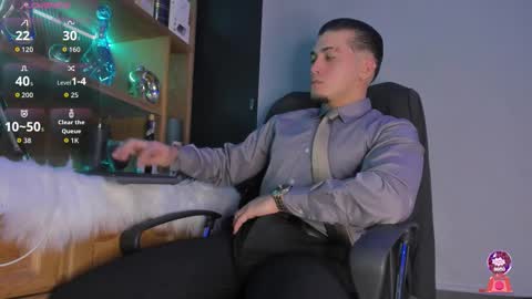 Gael Williams online show from October 18, 1:43 am