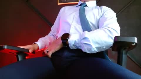 Gael Williams online show from March 12, 3:35 am