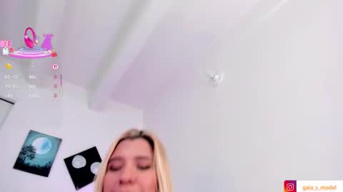 gaia_stonne online show from December 18, 2:01 pm