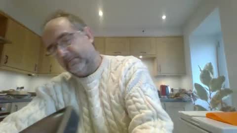 Snapshot of galacx chatting on February 20, 1:30 pm galacx online show from February 20, 1:30 pm