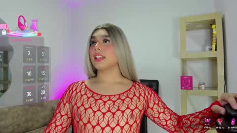 laura bonnet online show from September 24, 2:40 am