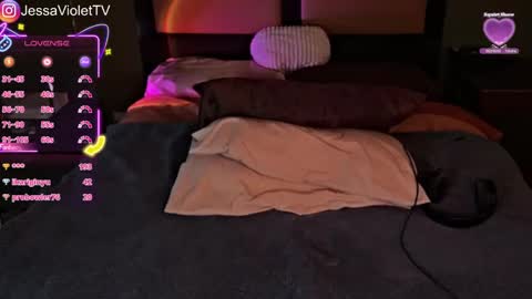 Jessa Violet online show from October 9, 4:12 pm