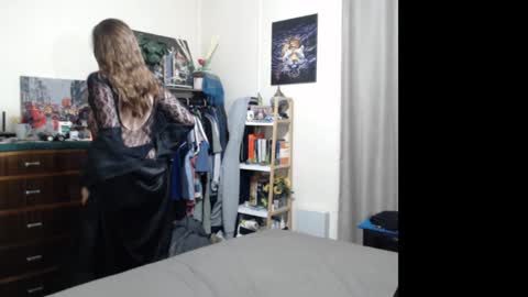 Snapshot of gangbangxxxgirl chatting on February 1, 10:05 am HOT  online show from February 1, 10:05 am