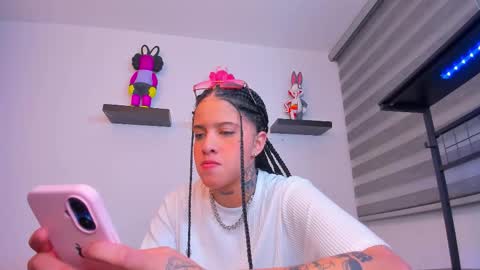 Snapshot of gangster_girl chatting on October 2, 8:24 am GANG online show from October 2, 8:24 am
