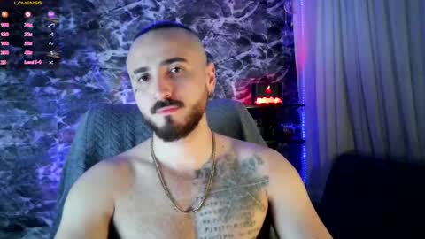 Chris  Dont forget to gift me thumb up Its very important to me and makes me happy AF  online show from February 25, 5:41 am