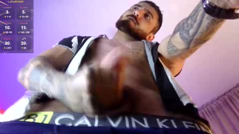 Chris  Dont forget to gift me thumb up Its very important to me and makes me happy AF  online show from October 8, 7:03 am