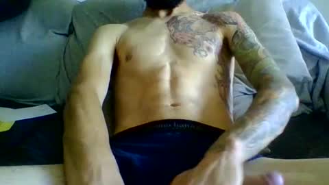 garyreal1990 online show from May 9, 12:00 pm