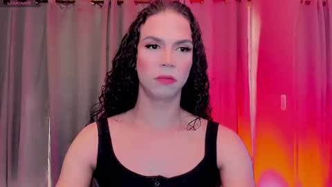 Snapshot of gatitavenecis1 chatting on February 26, 7:21 pm Vnecis Marn online show from February 26, 7:21 pm