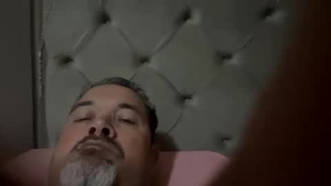 gaucho20111976 online show from November 9, 8:22 pm