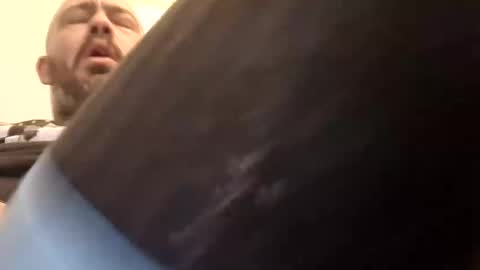 Snapshot of gazg1984 chatting on December 7, 11:29 pm gazg1984 online show from December 7, 11:29 pm