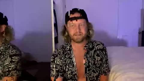 Snapshot of gcsurfer81 chatting on October 10, 9:26 am gcsurfer81 online show from October 10, 9:26 am