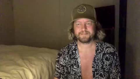 Snapshot of gcsurfer81 chatting on September 28, 8:34 am gcsurfer81 online show from September 28, 8:34 am