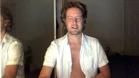 gcsurfer81 online show from March 28, 9:22 am