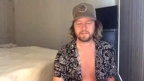 Snapshot of gcsurfer81 chatting on September 15, 11:06 pm gcsurfer81 online show from September 15, 11:06 pm