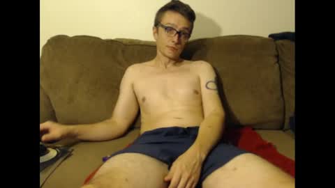 Snapshot of gdanch chatting on September 29, 4:33 am G online show from September 29, 4:33 am