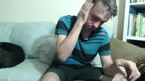 Snapshot of gdanch chatting on February 27, 1:08 am G online show from February 27, 1:08 am