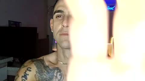 Snapshot of geekedoutlabs chatting on October 15, 1:56 pm Zanecubano online show from October 15, 1:56 pm