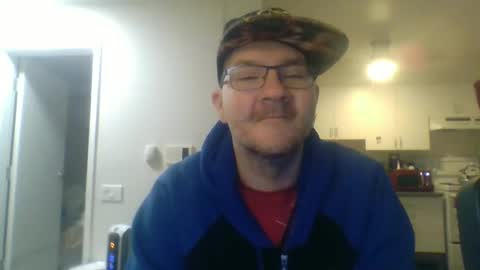 Snapshot of geekgamer41 chatting on October 7, 11:45 pm geekgamer41 online show from October 7, 11:45 pm