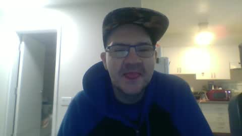 Snapshot of geekgamer41 chatting on September 24, 9:21 pm geekgamer41 online show from September 24, 9:21 pm