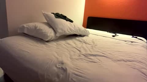 Lenzy LaCanada online show from November 23, 4:43 am