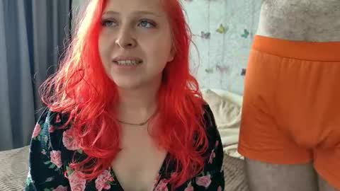 Snapshot of genrikhbecca chatting on October 12, 9:24 am GenrikhBecca online show from October 12, 9:24 am