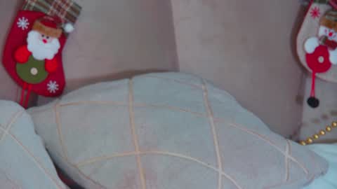 Snapshot of gentlerossi chatting on December 26, 9:04 pm GentleRossi online show from December 26, 9:04 pm