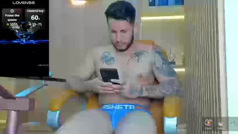 Snapshot of george_diesell_ chatting on September 22, 11:31 pm George online show from September 22, 11:31 pm