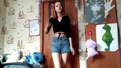 Ellie online show from May 1, 7:24 am