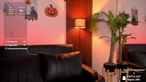 Snapshot of georgina_caruso chatting on October 19, 9:47 am Georgina Caruso online show from October 19, 9:47 am