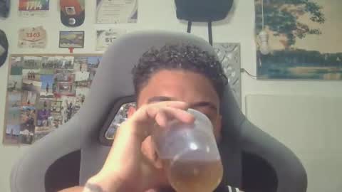 geovannygarrido91 online show from April 14, 7:06 pm