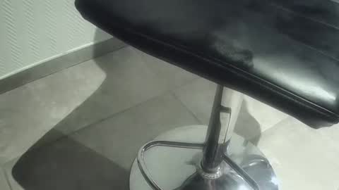 geranimo431374 online show from March 9, 4:28 am