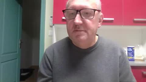 Snapshot of gerardlp131313 chatting on October 27, 7:25 pm gerardlp131313 online show from October 27, 7:25 pm